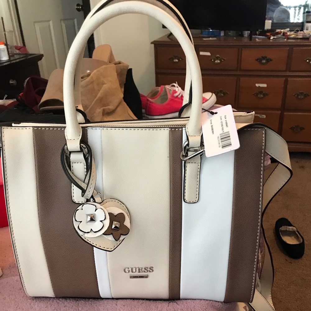 Guess purse